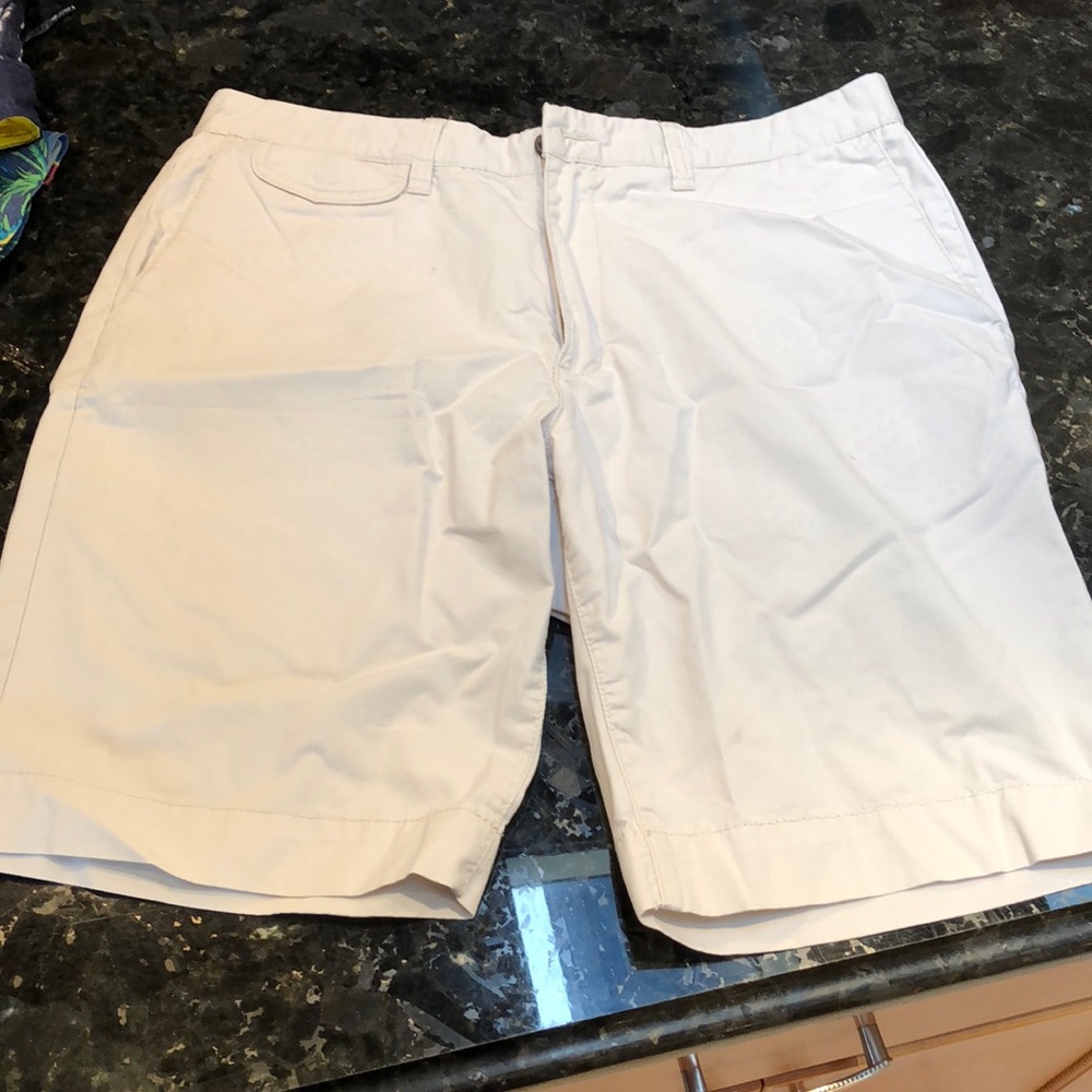 Robert Graham men’s shorts